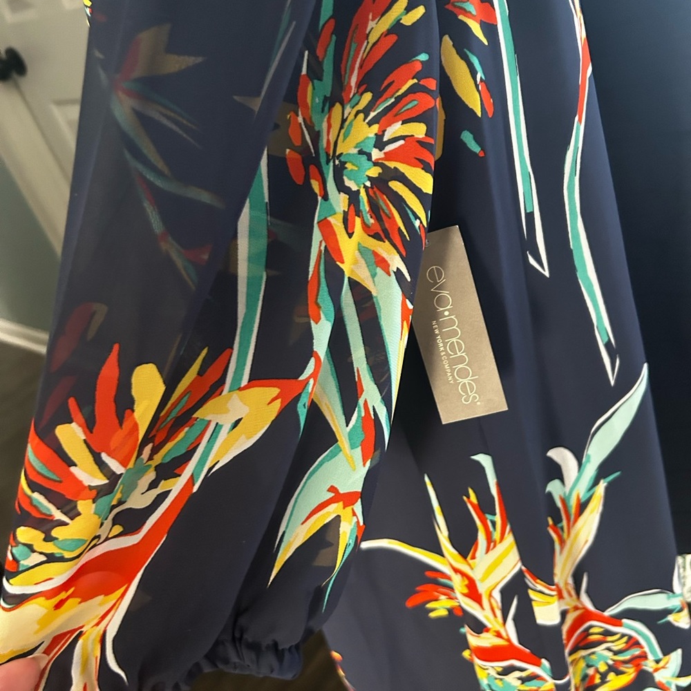 NWT Eva Mendes navy floral dress - Picture 2 of 4